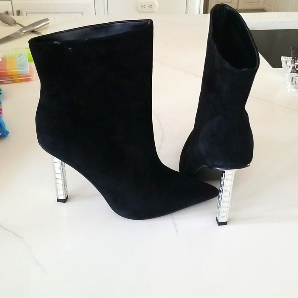 Aqua boots